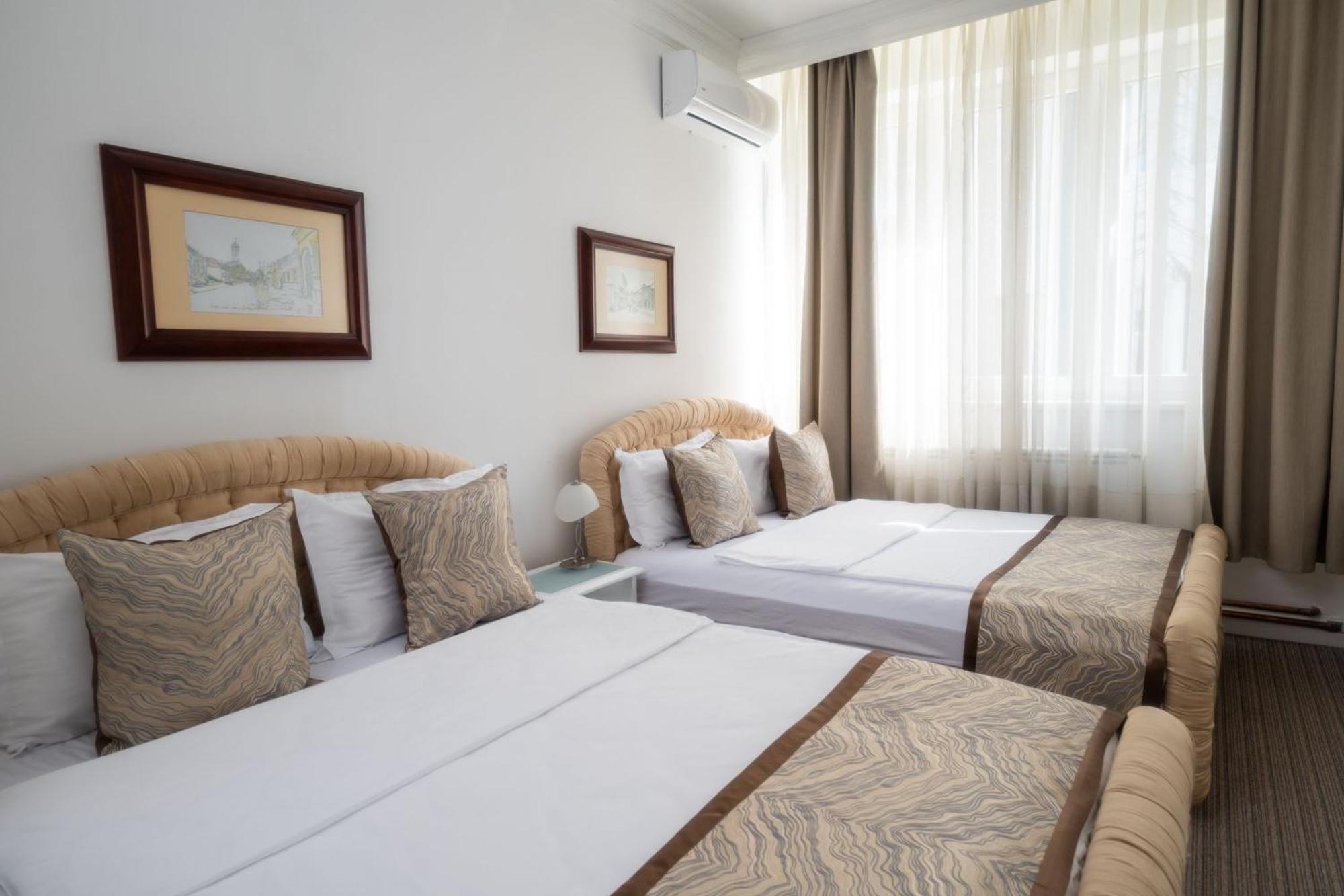 Hotel Mio City Kula المظهر الخارجي الصورة