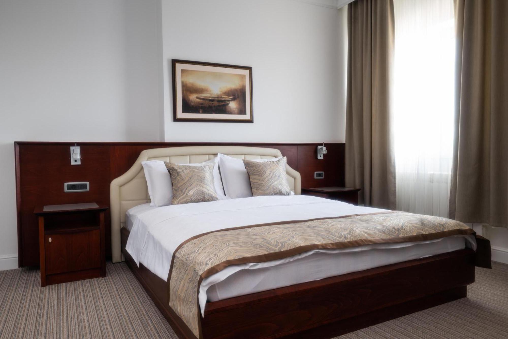 Hotel Mio City Kula المظهر الخارجي الصورة