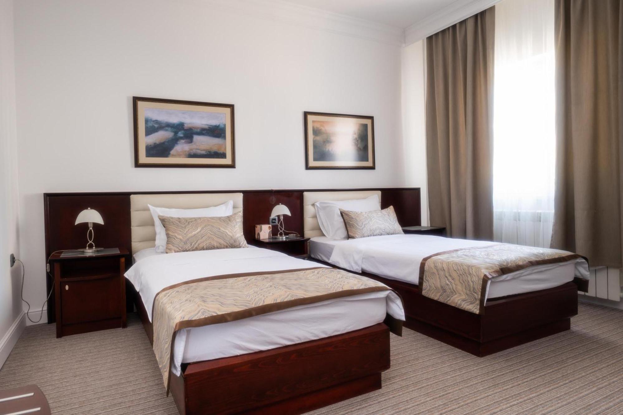 Hotel Mio City Kula المظهر الخارجي الصورة