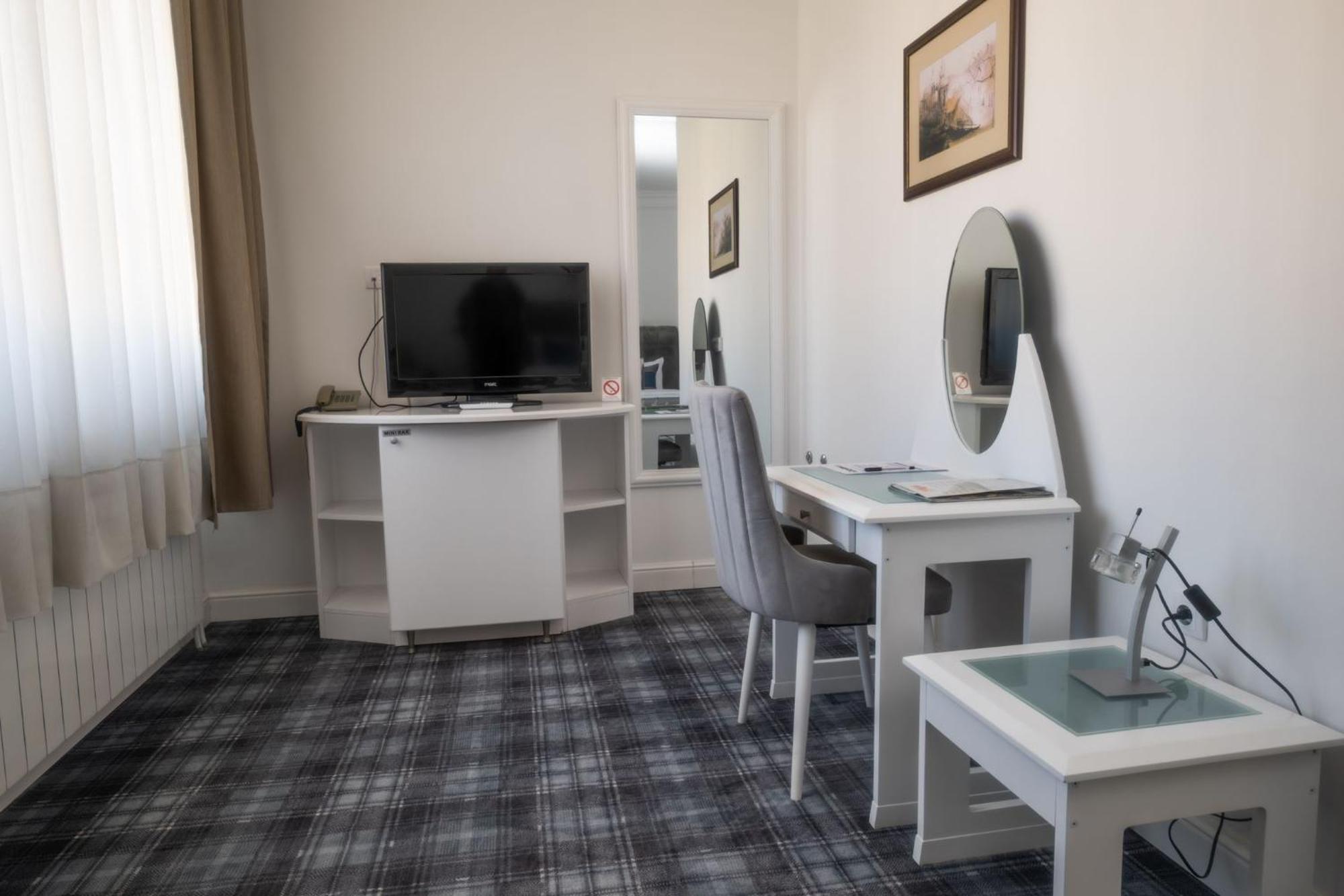 Hotel Mio City Kula المظهر الخارجي الصورة